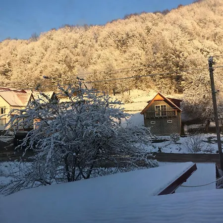 Guest house біля комори